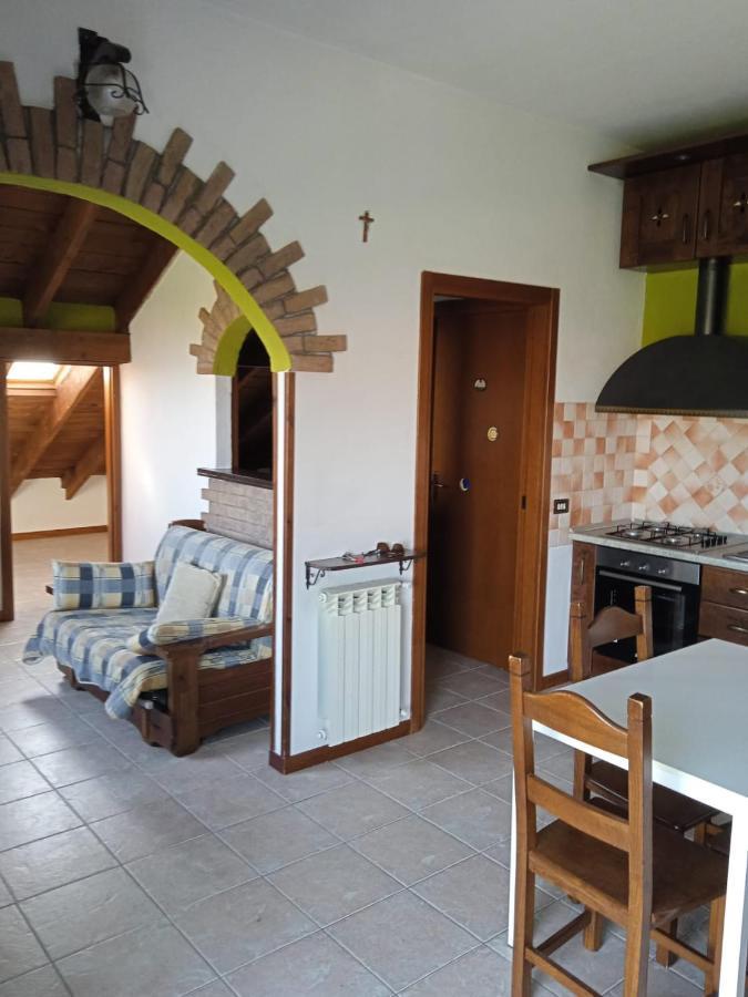 Da Vale E Teo Apartment Legnano Bagian luar foto