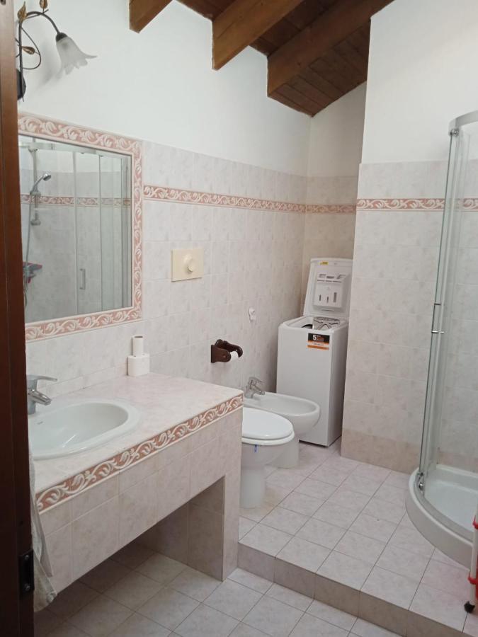 Da Vale E Teo Apartment Legnano Bagian luar foto